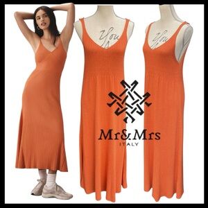 Mr & Mrs Italy Burnt Orange Fine Knit Ribbed Top Sleeveless Maxi Dress (M)